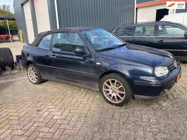 Foto 3 van Volkswagen Golf Cabriolet 1.8 Trendline Bj 1998 lees omschrijving