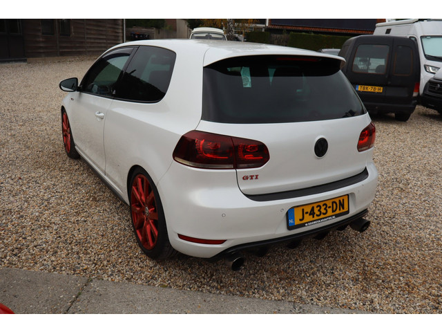 Foto 4 van Volkswagen Golf 2.0 GTI ADIDAS EDITION GETUNED JD ENGENEERING