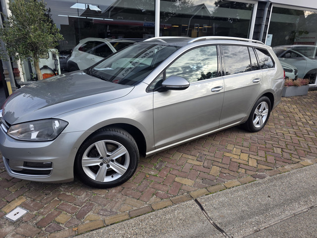 Foto 10 van Volkswagen Golf Variant 1.4 TSI Highline,trekhaak,carplay