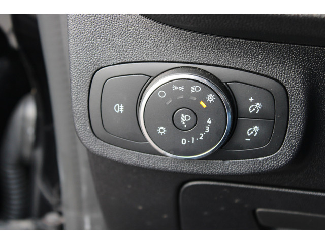 Foto 4 van Ford Fiesta 1.0 EcoBoost Hybrid Titanium (bj 2022)