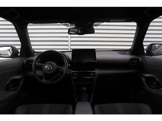 Foto 6 van Toyota Yaris Cross 1.5 Hybrid Adventure, BSM, Pano, Keyyles, JBL, Stuur & Stoel & Voorruit verwarmin