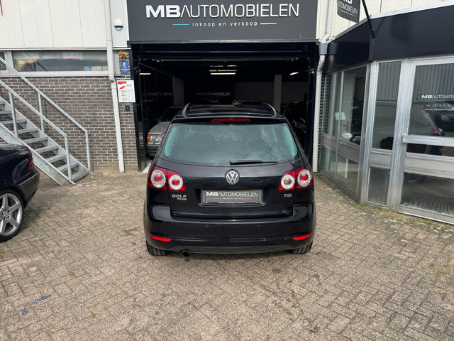 Foto 6 van Volkswagen Golf Plus 1.2 TSI Trendline BlueMotion/1 Jr APK/Dealer Onderhouden!/Nette Auto!