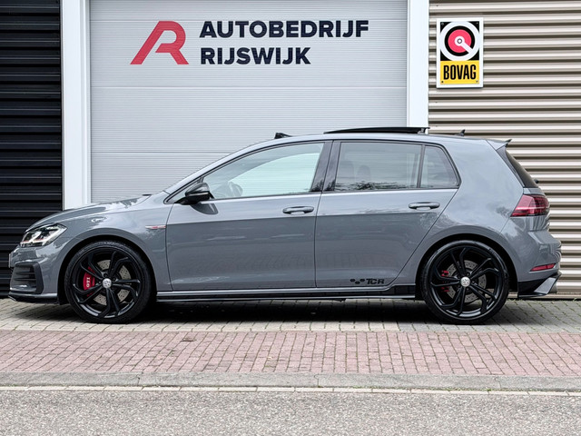 Foto 2 van Volkswagen Golf 2.0 TSI GTI TCR Pano/Keyless/Camera