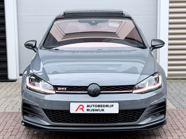 Foto 7 van Volkswagen Golf 2.0 TSI GTI TCR Pano/Keyless/Camera