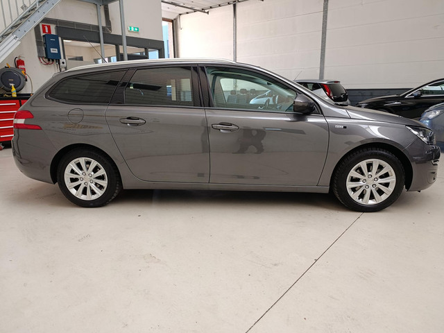 Foto 7 van Peugeot 308 SW 1.2 PureTech Style AIRCO | AUDIO | LMV | CV OP AFSTAND | NAVI | CRUISE CONTROL | PDC