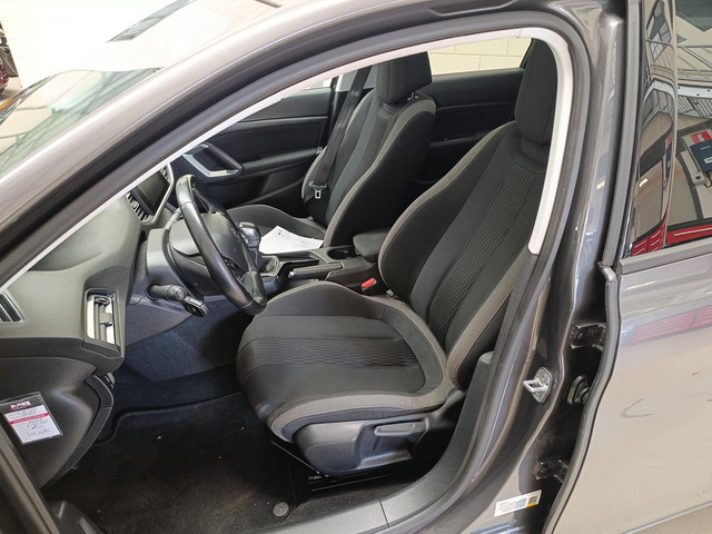 Foto 6 van Peugeot 308 SW 1.2 PureTech Style AIRCO | AUDIO | LMV | CV OP AFSTAND | NAVI | CRUISE CONTROL | PDC