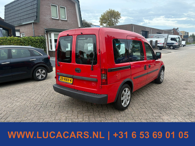 Foto 9 van Opel Tour 1.4-16V Enjoy BENZINE AIRCO!