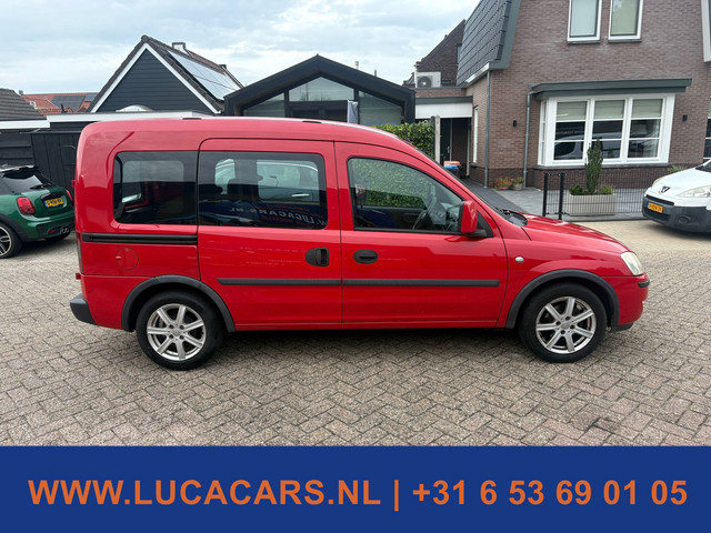 Foto 8 van Opel Tour 1.4-16V Enjoy BENZINE AIRCO!