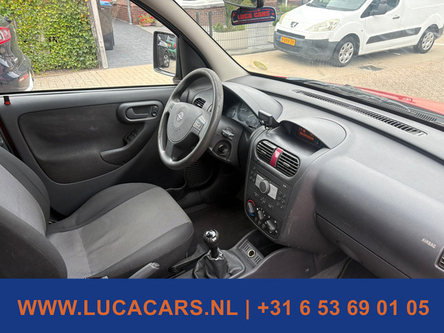Foto 4 van Opel Tour 1.4-16V Enjoy BENZINE AIRCO!