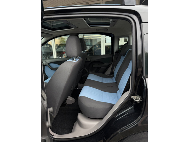 Foto 3 van Fiat Panda 1.2 SportSound PANORAMADAK|AIRCO|APK 05/10/2027