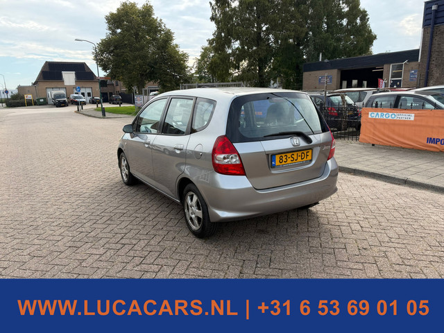 Foto 10 van Honda Jazz 1.2 Cool Airco 2X SLEUTEL + BOEKJES!