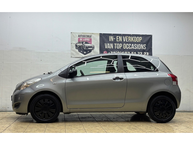 Foto 2 van Toyota Yaris 1.3 VVTi Comfort/ DEALER ONDERHOUD/2DE EIGNAAR/