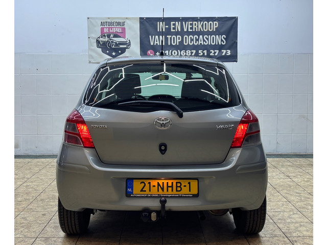 Foto 4 van Toyota Yaris 1.3 VVTi Comfort/ DEALER ONDERHOUD/2DE EIGNAAR/