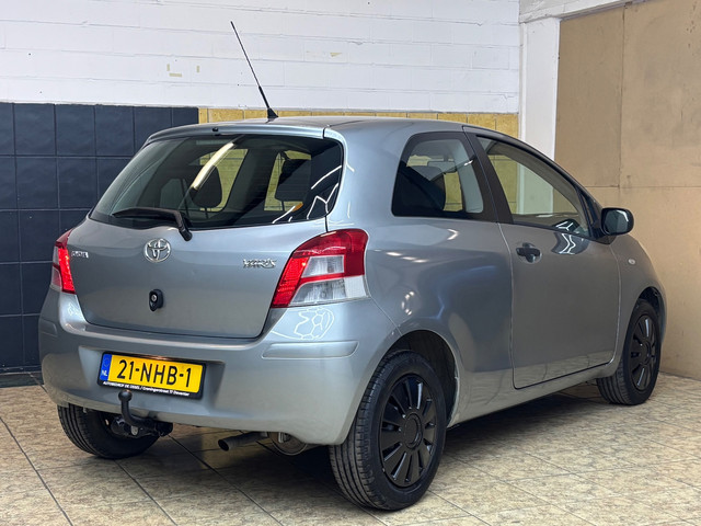 Foto 5 van Toyota Yaris 1.3 VVTi Comfort/ DEALER ONDERHOUD/2DE EIGNAAR/