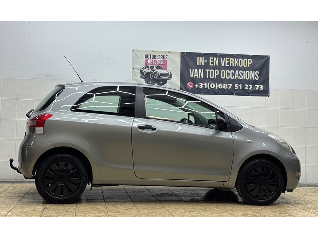 Foto 6 van Toyota Yaris 1.3 VVTi Comfort/ DEALER ONDERHOUD/2DE EIGNAAR/