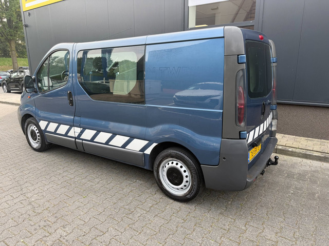 Foto 3 van Opel Vivaro 1.9 DTI L1H1 DC airco en nieuwe apk