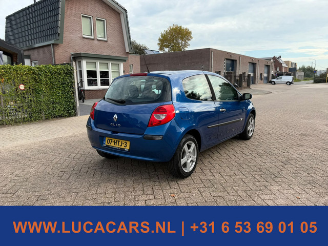 Foto 10 van Renault Clio 1.2-16V Collection AIRCO CRUISE ISOFIX NIEUWE APK!