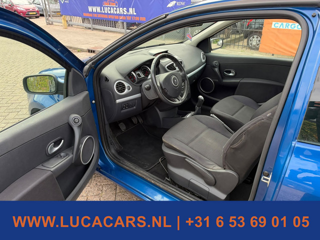Foto 4 van Renault Clio 1.2-16V Collection AIRCO CRUISE ISOFIX NIEUWE APK!