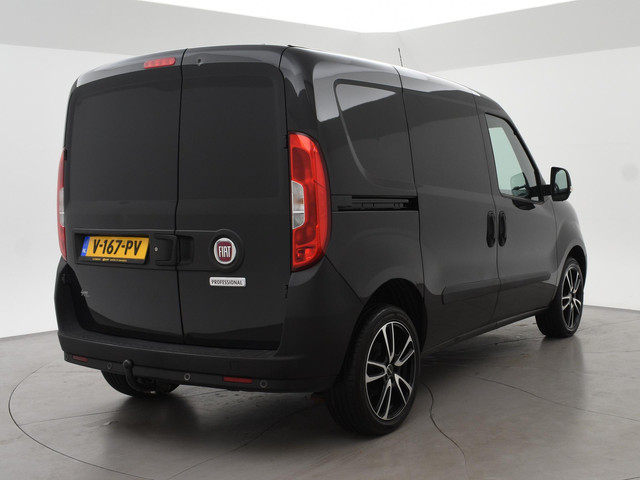 Foto 3 van Fiat Doblò Cargo 1.3 MJ ACTUAL EURO 6 + TREKHAAK | 17 INCH | AIRCO | BLUETOOTH