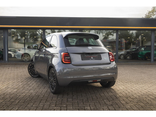 Foto 3 van Fiat 500 La Prima 42 kWh by Bocelli All Season | Stoelverwarming | JBL | CarPlay