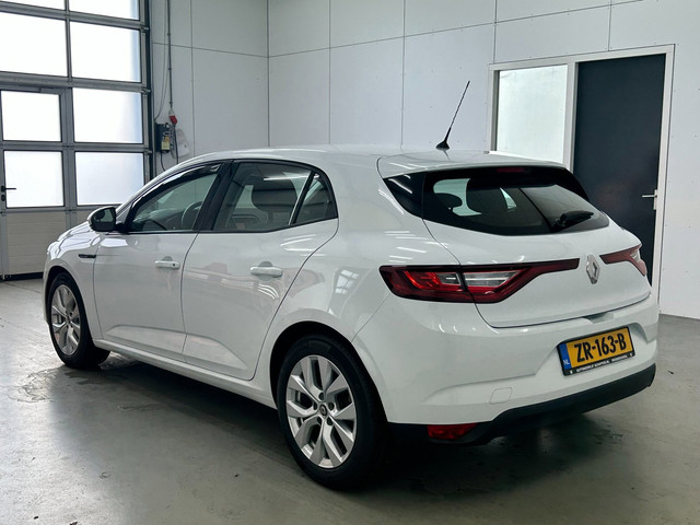 Foto 6 van Renault Mégane 1.3 TCe Limited 5deurs | Airco | Elek. Pakket | 93.000KM | LM velgen | Inruil mogelij