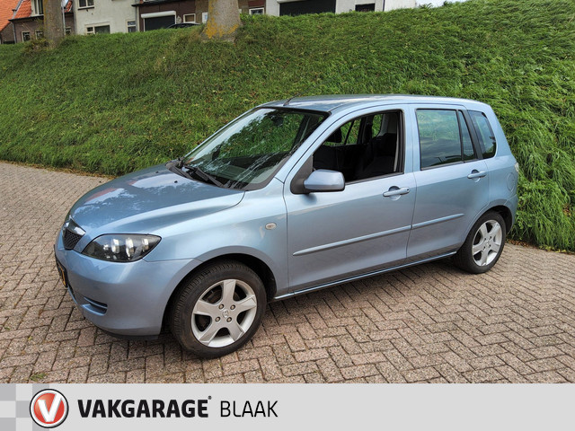 Foto 2 van Mazda 2 1.4 Touring + Airco