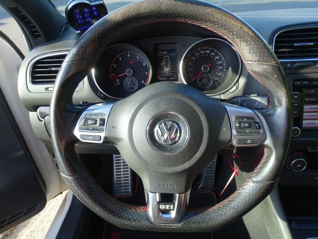 Foto 9 van VOLKSWAGEN GOLF 2.0 GTI EDITION - Panodak - Blth - Motor Monitor - LED