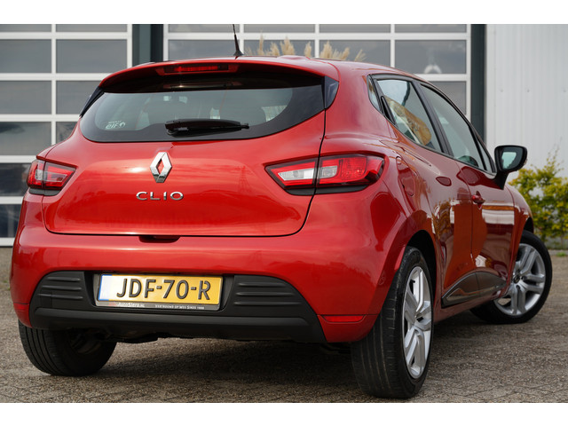 Foto 3 van Renault Clio 0.9 TCe Limited 90 pk | Airco | Bluetooth | Cruise control | Isofix bevestiging voor ki