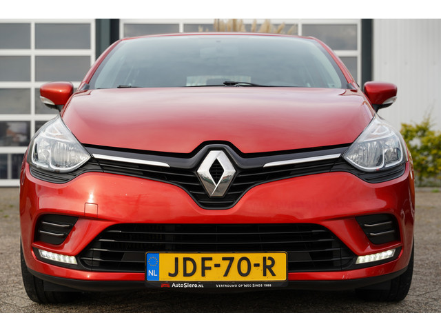 Foto 4 van Renault Clio 0.9 TCe Limited 90 pk | Airco | Bluetooth | Cruise control | Isofix bevestiging voor ki