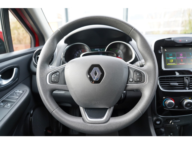 Foto 9 van Renault Clio 0.9 TCe Limited 90 pk | Airco | Bluetooth | Cruise control | Isofix bevestiging voor ki