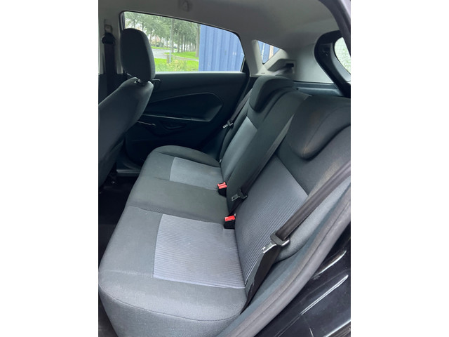 Foto 10 van Ford Fiesta 1.25 Limited Vol Jaar Apk