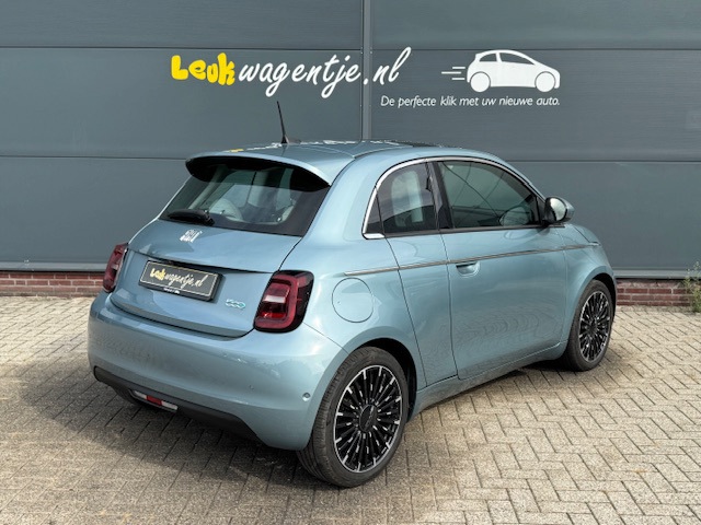 Foto 10 van Fiat 500 e 3+1 La Prima 42 kWh *extra deur *camera *carplay
