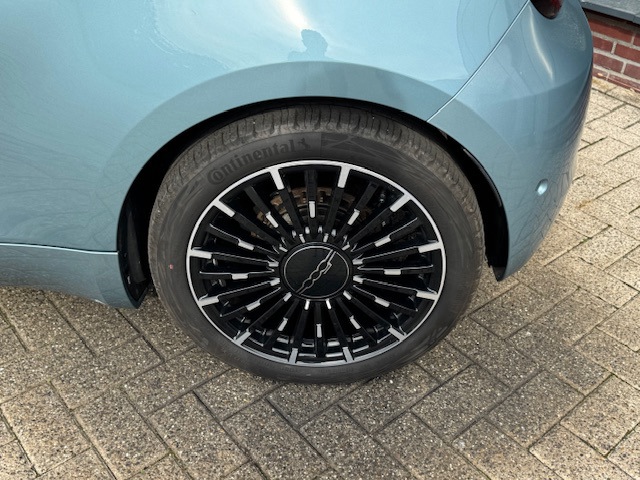 Foto 9 van Fiat 500 e 3+1 La Prima 42 kWh *extra deur *camera *carplay