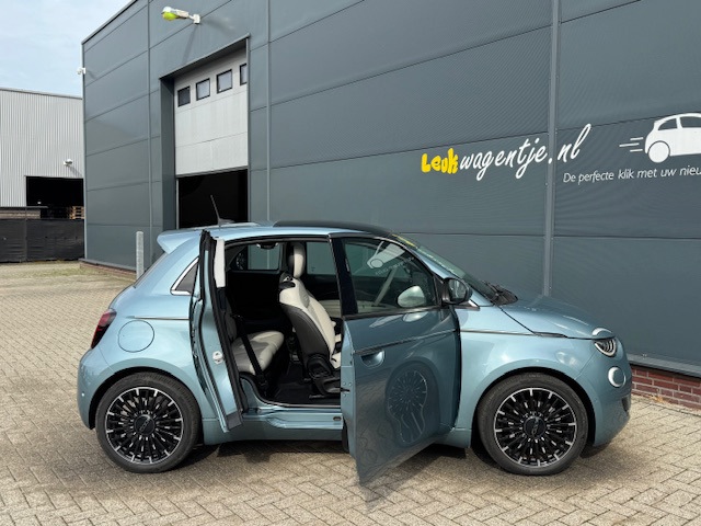 Foto 5 van Fiat 500 e 3+1 La Prima 42 kWh *extra deur *camera *carplay