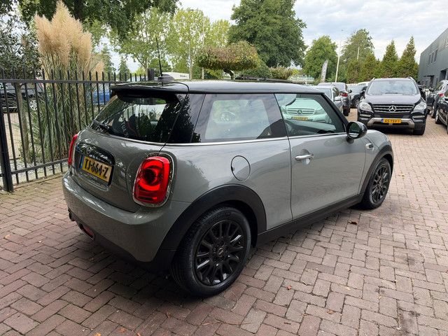 Foto 3 van MINI 3-Deurs 1.5 Cooper Automaat|Airco|Cruise|Navi|Nieuwe APK|