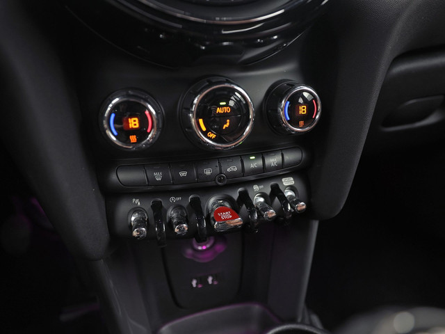 Foto 2 van MINI Cooper 1.5 Cooper Chili Sport (5 DEURS, HARMAN KARDON, DEALER ONDERHOUDEN, BRUIN NAPPA LEDER, U