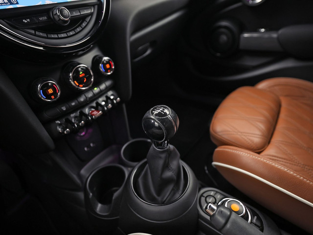 Foto 6 van MINI Cooper 1.5 Cooper Chili Sport (5 DEURS, HARMAN KARDON, DEALER ONDERHOUDEN, BRUIN NAPPA LEDER, U