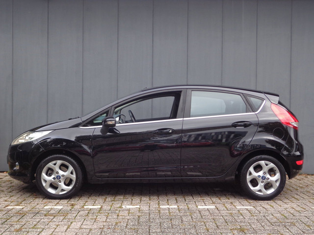 Foto 8 van Ford Fiesta 1.6i 16V Titanium 2Eig.Dealer Onderhoud