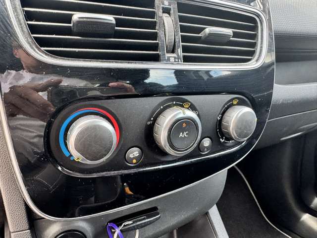 Foto 4 van Renault Clio Estate 0.9 TCe Zen*Navi*Airco* (bj 2017)