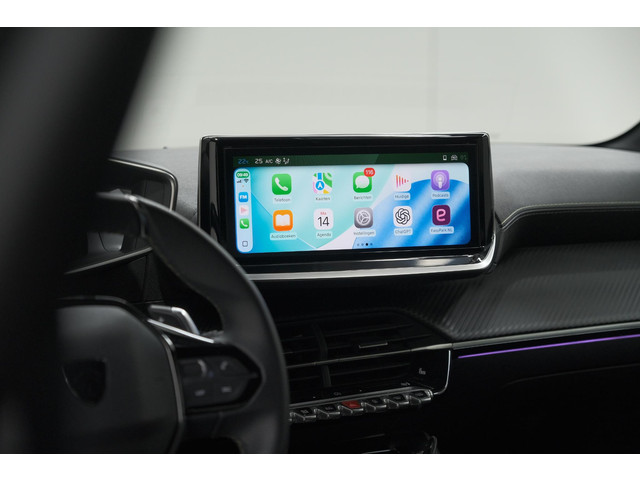 Foto 3 van Peugeot 208 1.2 Hybrid 145 e-DCS6 GT | Alcantara Pakket | Camera | Apple Carplay | Stoelverwarming
