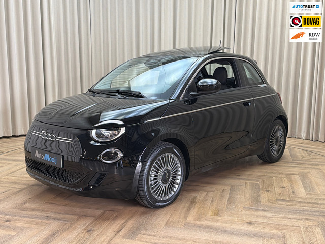 Fiat 500 Icon 42 kWh | Panorama dak | Navi | Carplay | Orig. NL