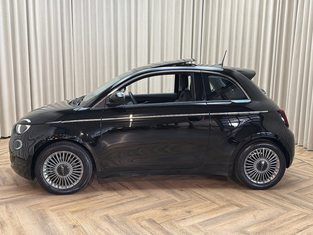 Foto 10 van Fiat 500 Icon 42 kWh | Panorama dak | Navi | Carplay | Orig. NL