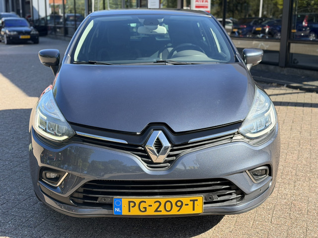 Foto 3 van Renault Clio 0.9 TCe Intens Navigatie | Camera | Climate Controle