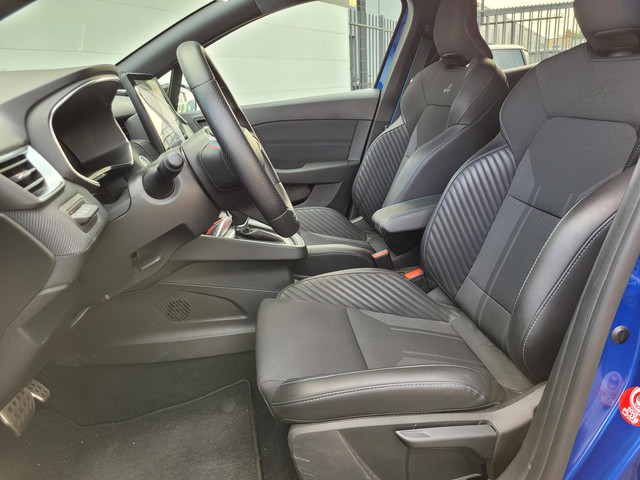 Foto 5 van Renault Clio 1.6 E-Tech Full Hybrid 145 esprit Alpine | Bose Audio | Dode Hoek Detectie | Groot Navi