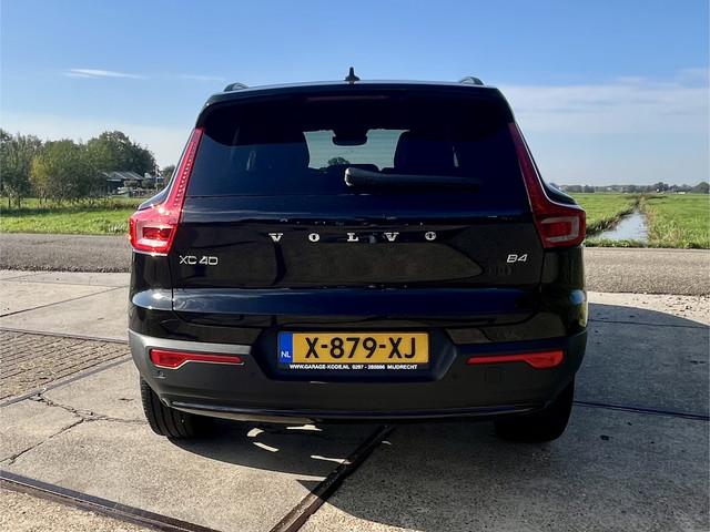 Foto 5 van Volvo XC40 2.0 B4 Plus Dark (bj 2024, automaat)