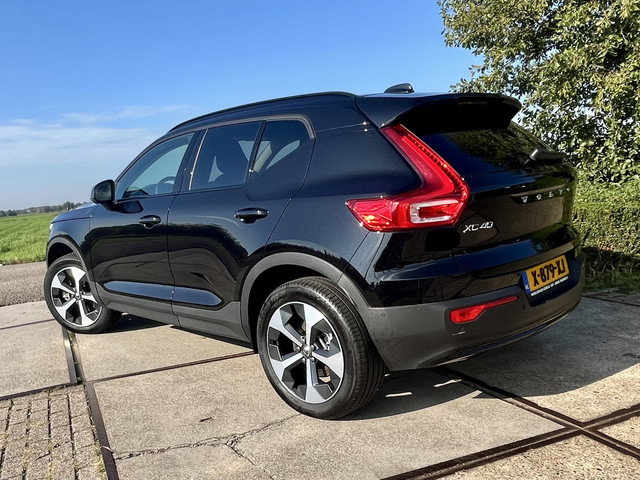 Foto 6 van Volvo XC40 2.0 B4 Plus Dark (bj 2024, automaat)