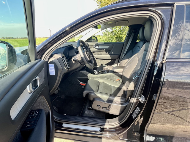 Foto 8 van Volvo XC40 2.0 B4 Plus Dark (bj 2024, automaat)