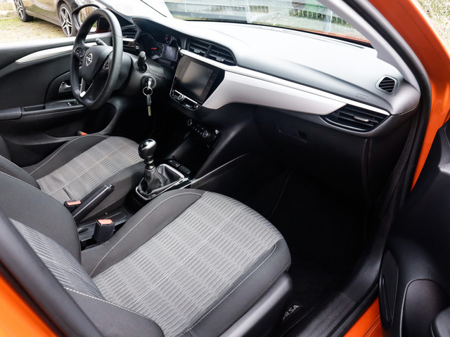 Foto 4 van Opel Corsa 1.2 Edition 2e-Eig. Dealer-Onderh. BOVAG-Garantie. NL-Auto.