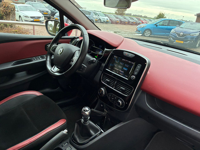 Foto 5 van Renault Clio Estate 1.2 TCe Intens | Half leder + Cruise + Clima nu € 5.975,-!!!