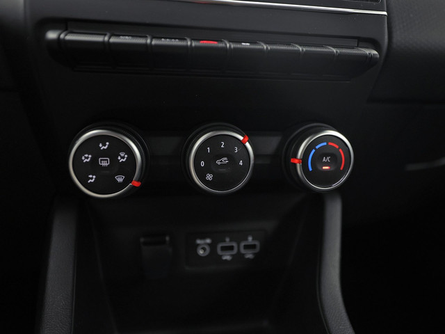 Foto 2 van Renault Clio 1.0 TCe 90 Equilibre (APPLE CARPLAY, GROOT NAVI, CRUISE, SPORTSTOELEN, LANE ASSIST, NIE